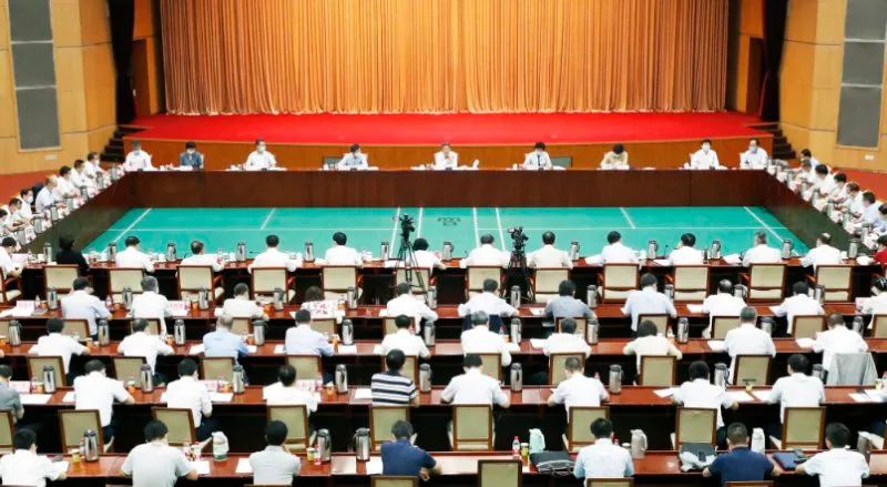 云南省政府在京与国家烟草专卖局举行工作会谈