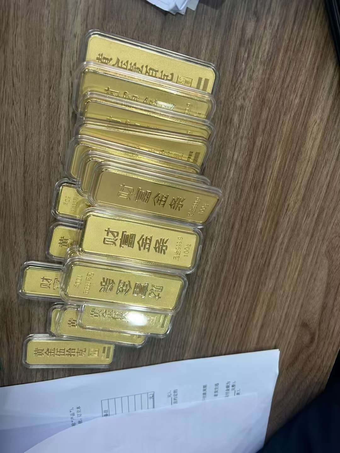 消费日报2026年“3·15系列报道”：“黄金分期”火爆背后——到手6000元却要还13000元？“零首付”购金暗藏高息套路