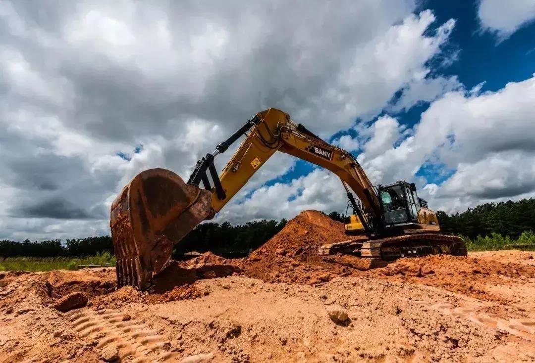 兴业基金：重大基建项目带来预期变化，建议关注兴业华证沪港深红利100指数产品（021931）长期投资价值