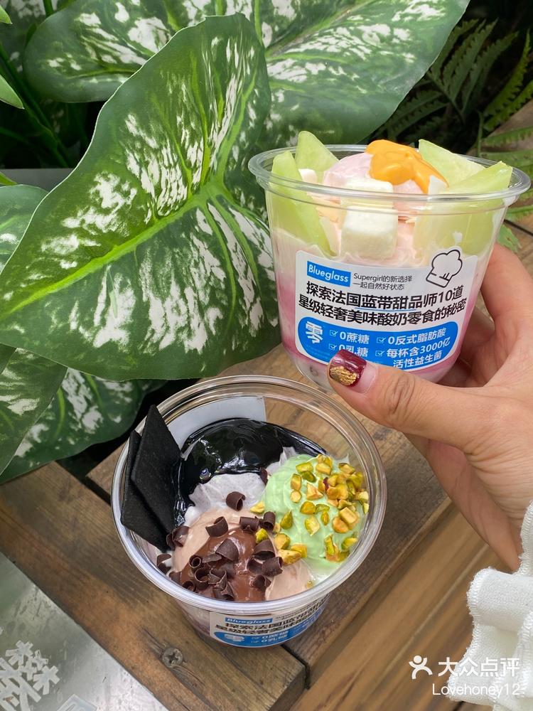 冻干草莓“塌房”，多个零食界“爱马仕”遭遇信任危机