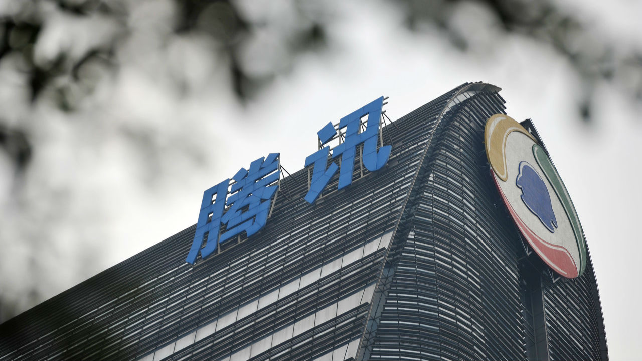 洲明科技：自研大模型完成双备案 AI+显示战略落地再提速