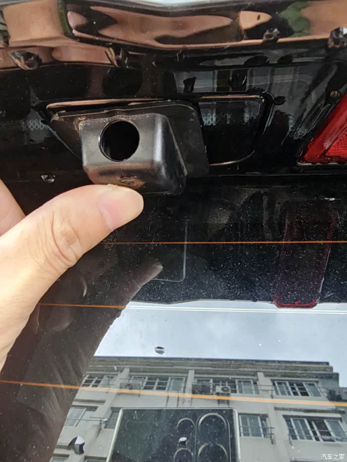 中通客车获得实用新型专利授权：“一种客车后视镜固定板处磁性吸附固定样板装置”