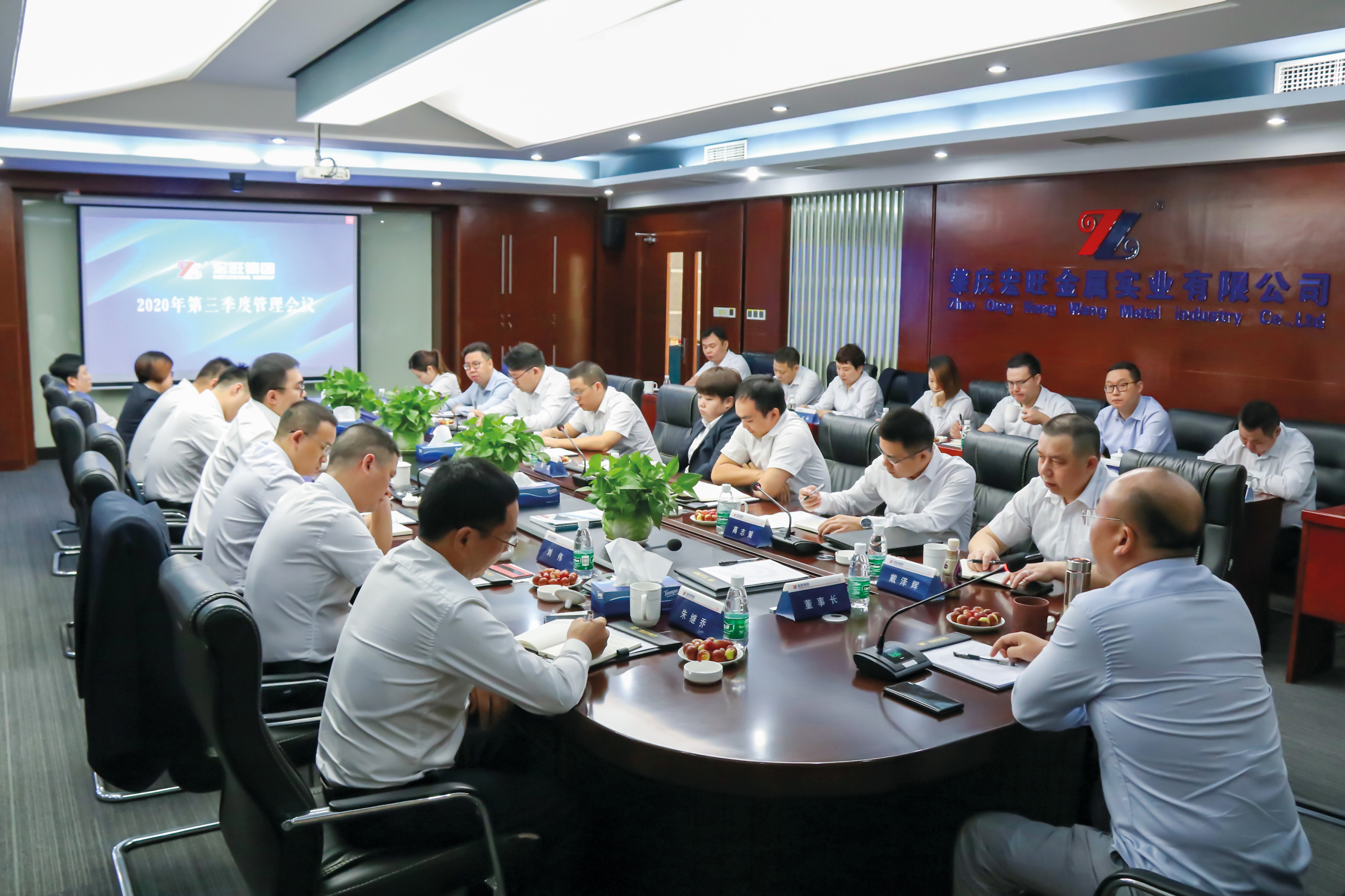 格利尔：3月18日董事朱从利、马成贤协议转让股份合计847.75万股