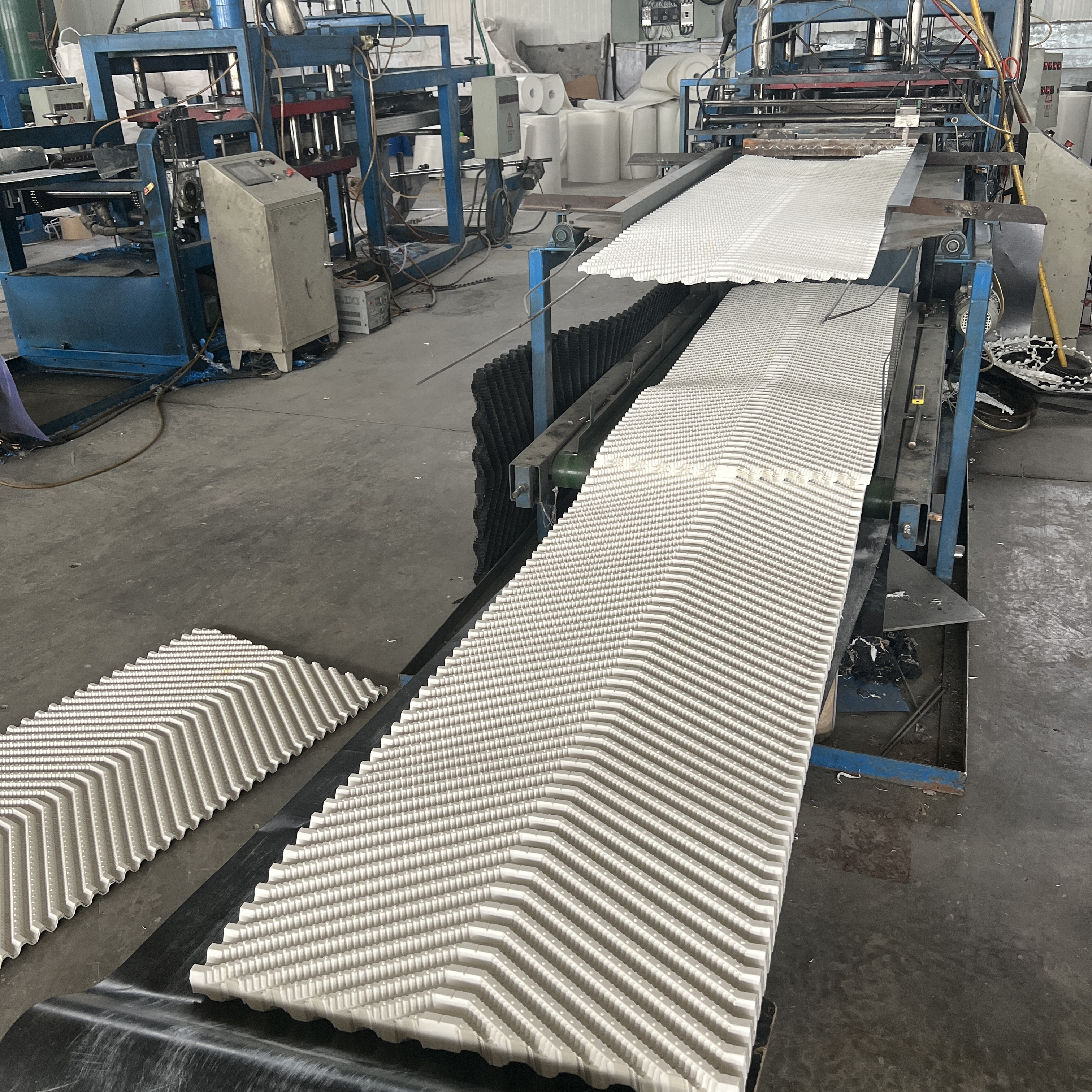 长飞光纤获得发明专利授权：“一种增强型防生物啮咬侵害的光缆制备方法”