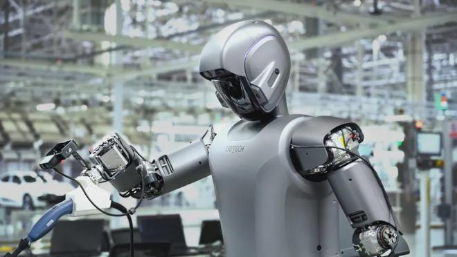 潘功胜：运用多种工具保持流动性充裕；上交所受理宇树科技科创板IPO申请……盘前重要消息还有这些