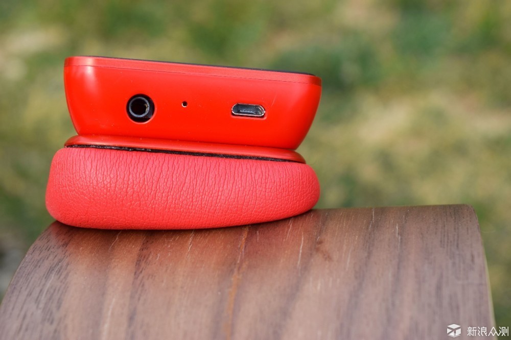 达瑞电子获得发明专利授权：“一种耳套面皮拉皮设备”