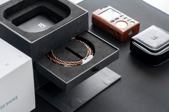 达瑞电子获得发明专利授权：“一种耳套面皮拉皮设备”