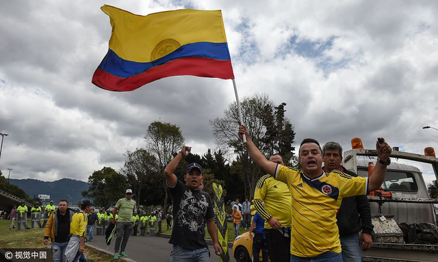 哥伦比亚政府启动电动出租车更新计划