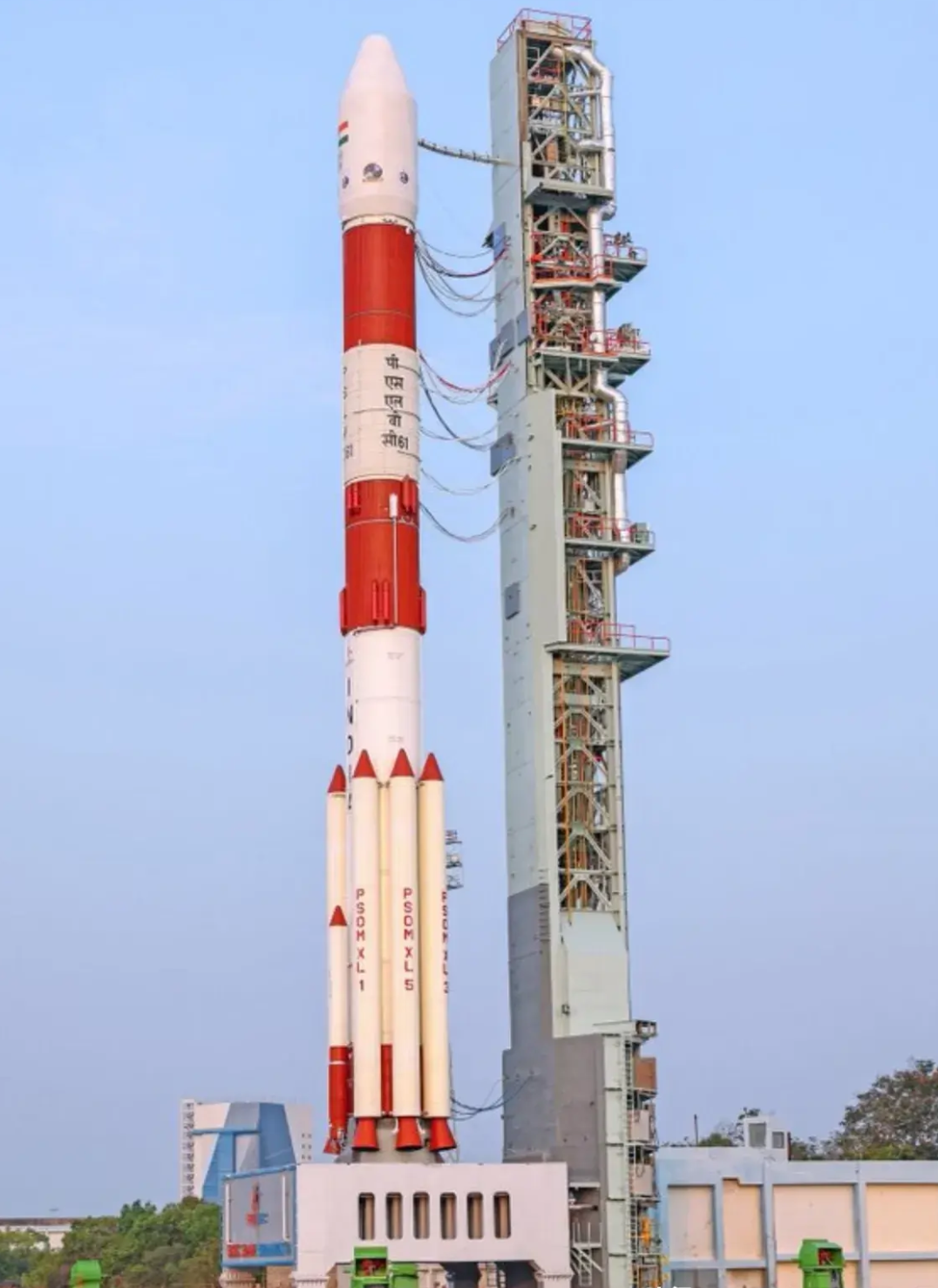 “微笑”卫星完成发射前最后准备