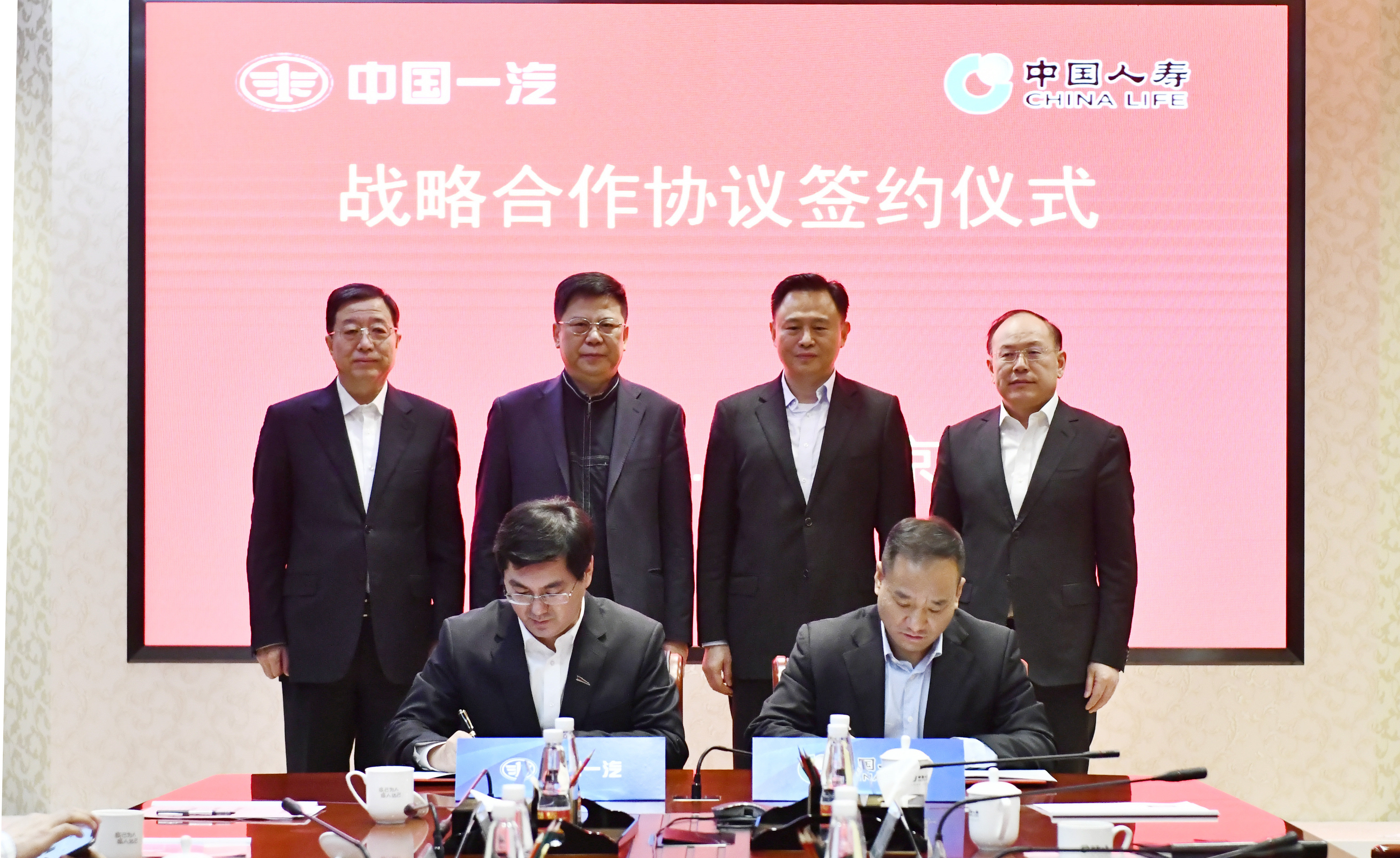 申通快递与宁德时代签署战略合作协议