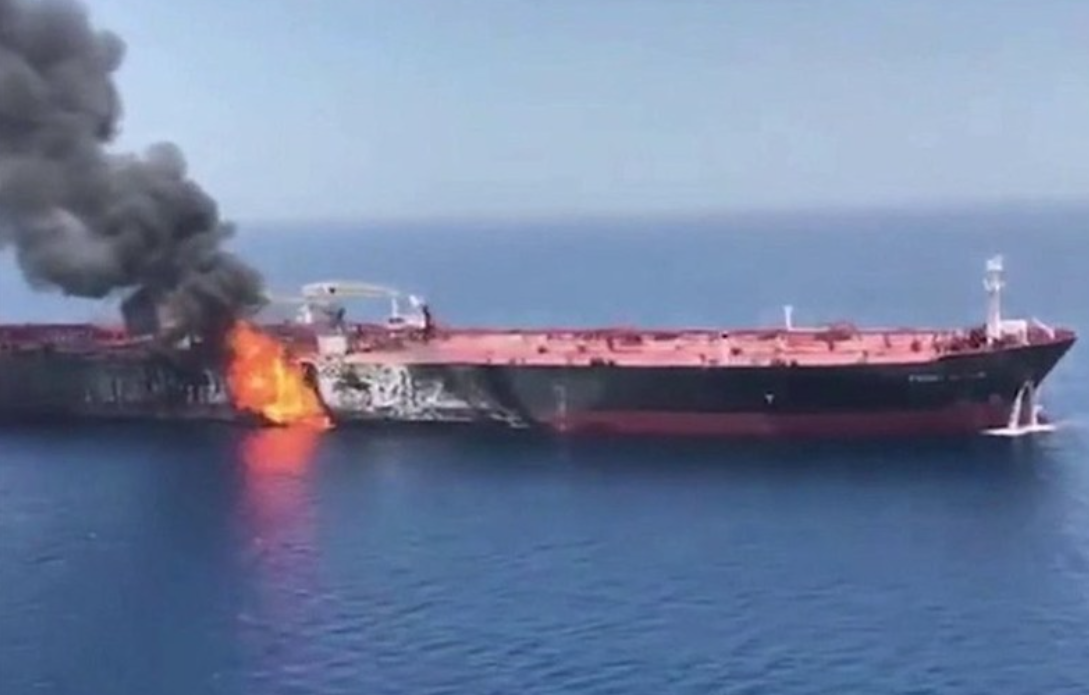 暴跌、巨震!霍尔木兹海峡,裹挟全球!投资者如何应对这次冲突?